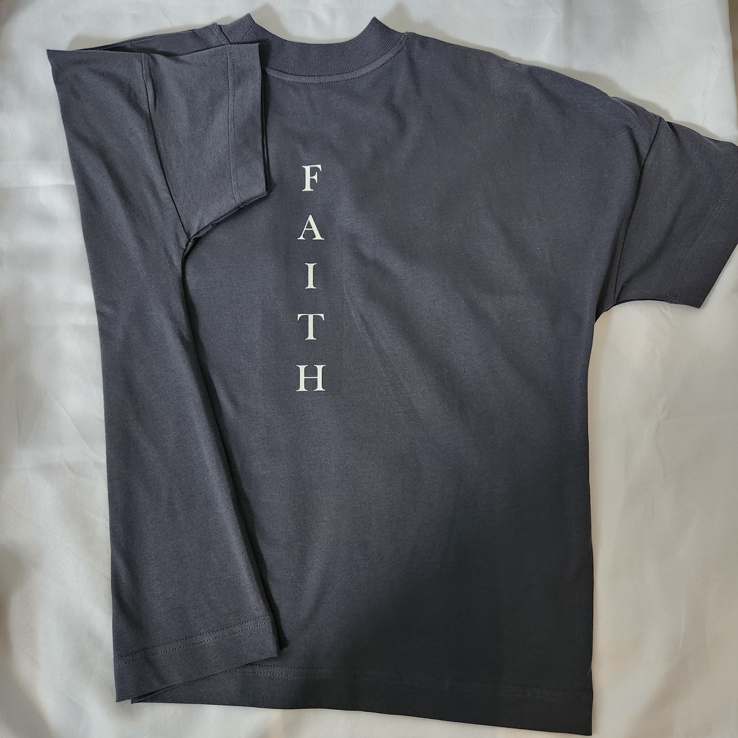 FAITH Organic Box T-shirt